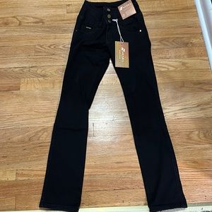 NWT Sahara Black Denim Jeans size 1